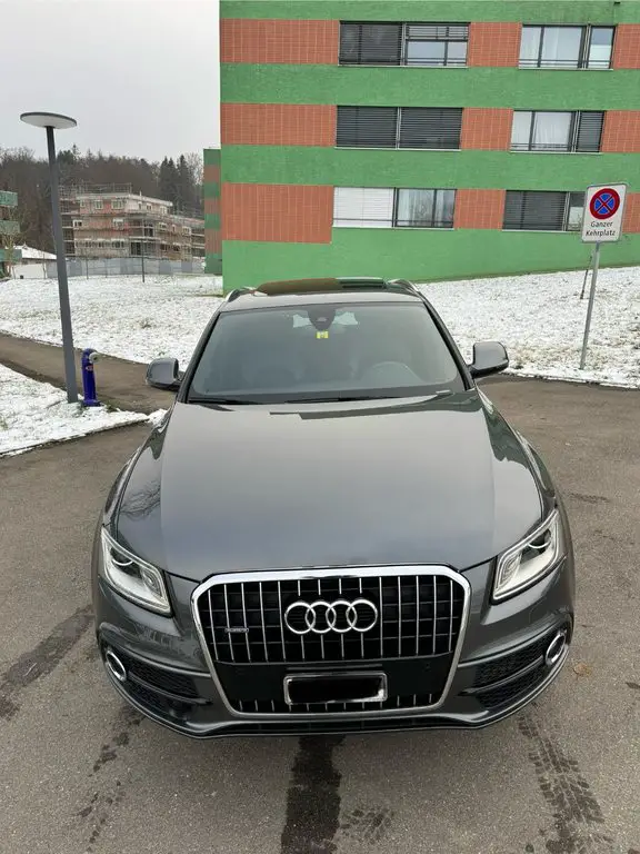 AUDI Q5 2.0 TDI quattro S-Tronic