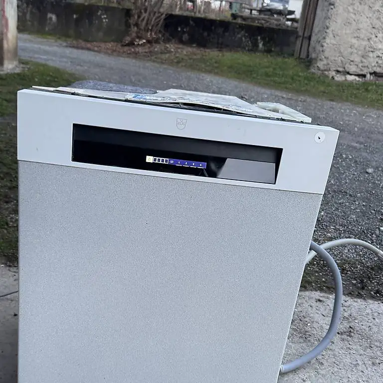 Spülmaschine -Zug Adora Dish V2000