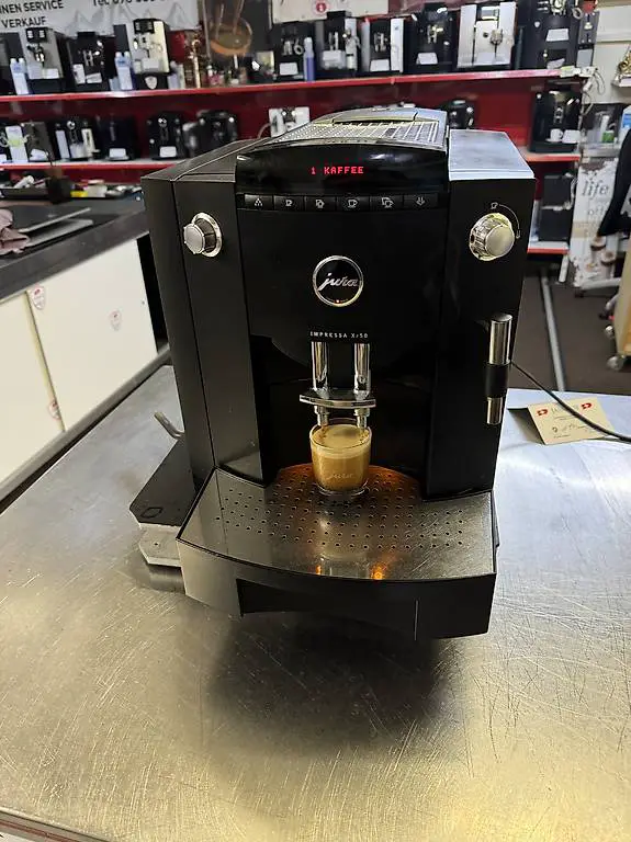 Jura Impressa XF50 mit Frische Service