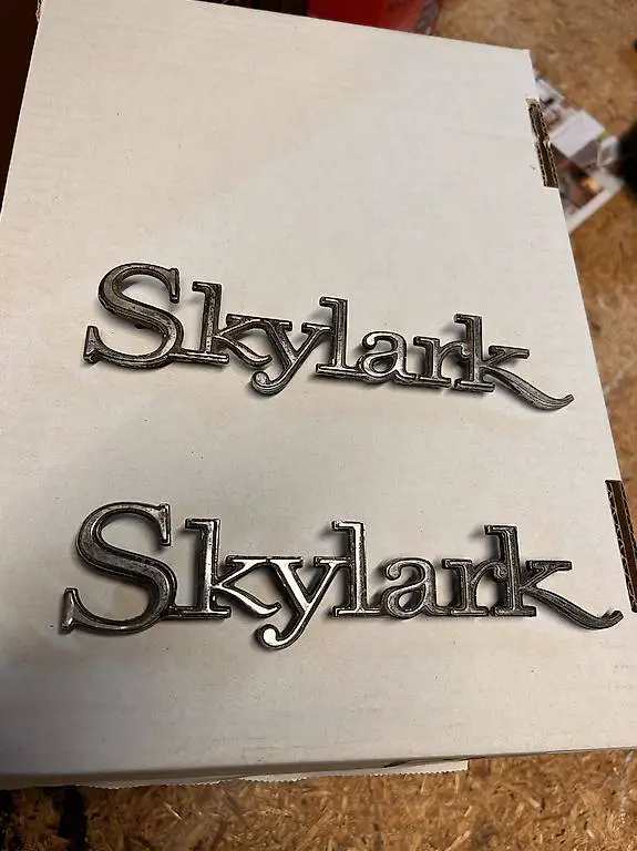 Buick Skylark Embleme Originalteile