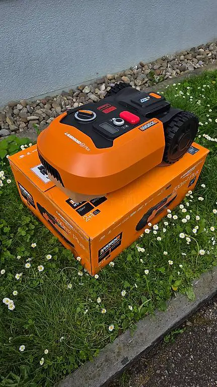 Mähroboter Worx Landroid NEU
