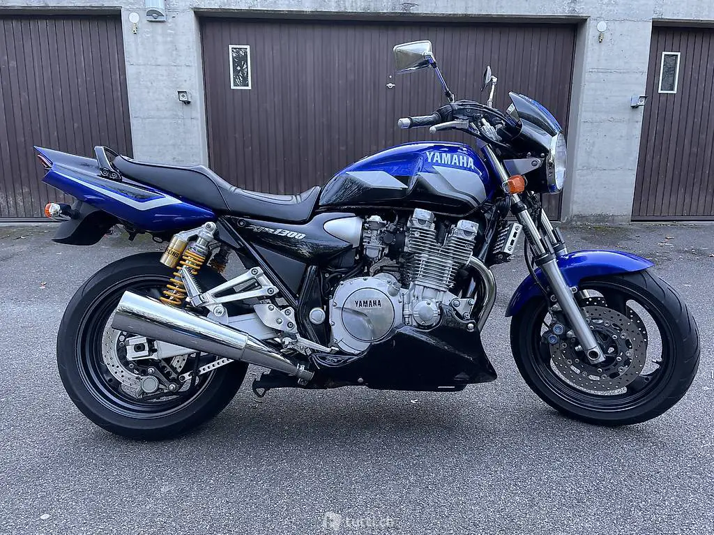  Yamaha XJR 1300