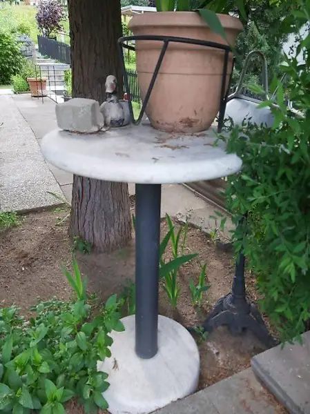 Tavolino in Marmo in Leventina