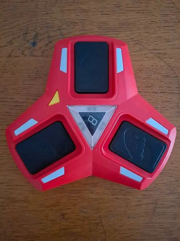 Mattel Games UNO Triple Play