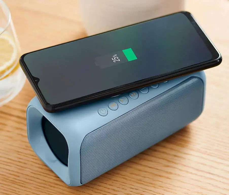 Lautsprecher mit Qi-Charging Neu