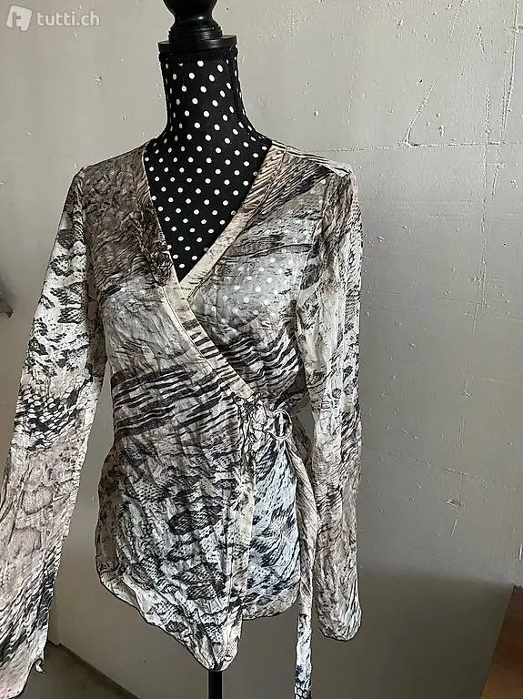 Seidentop mit Animalprint