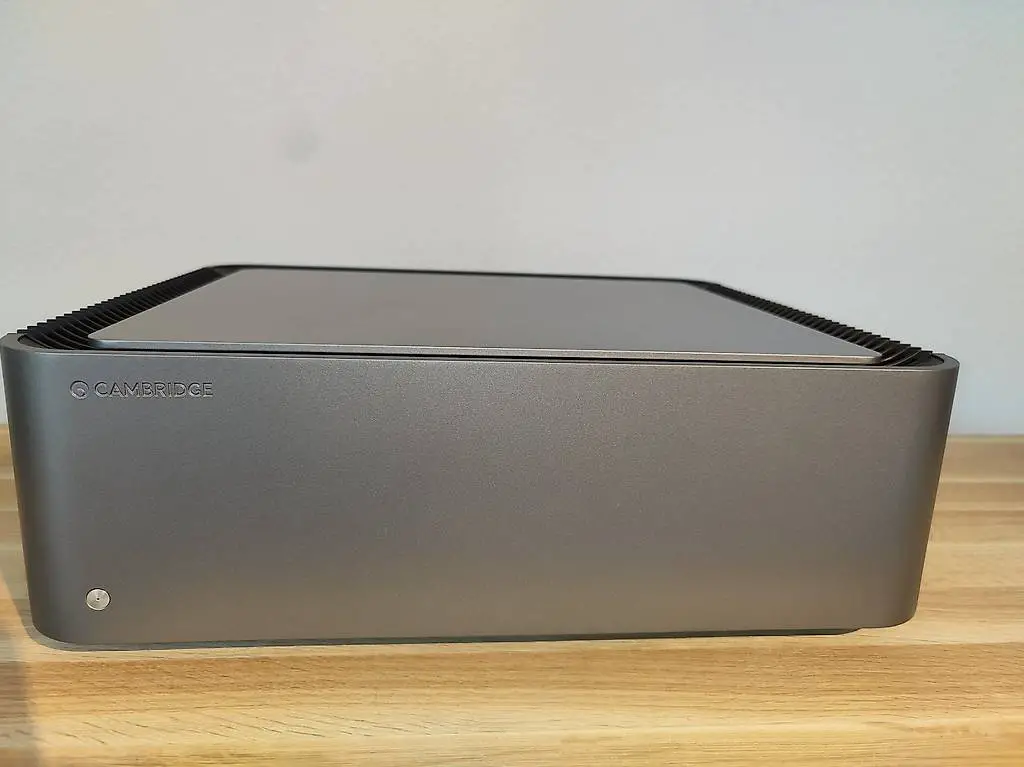 Cambridge Audio Edge W