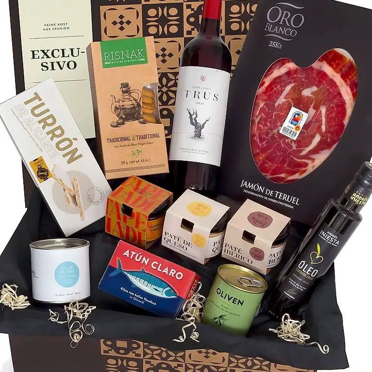Feiner Geschenkkorb mit spanischen Delikatessen 41x38x13 c