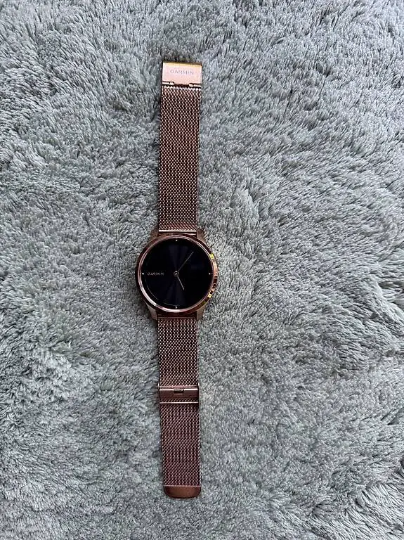 garmin vívomove luxe, saphir-glas