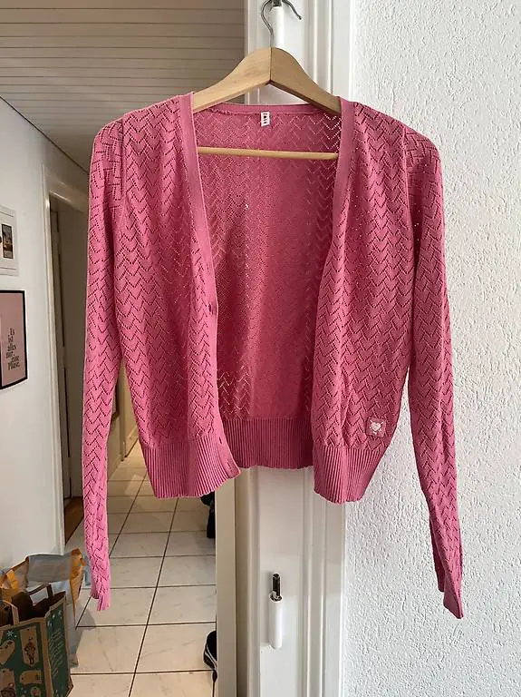 Strickjäcken von Blutgeschwister Gr. M