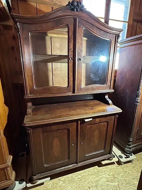 Gründerzeit Buffet Nussbaum 4 Türen, oben Glas, B130, h210