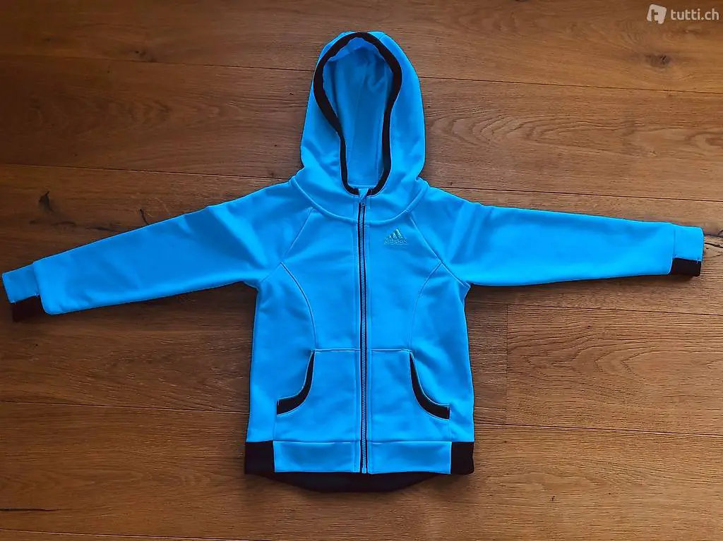 Trainerjäckchen, Grösse 6