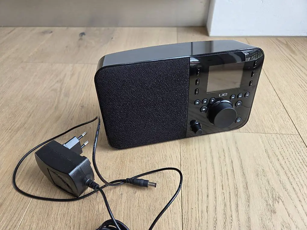 Logitech Internet Radio akku oder netz