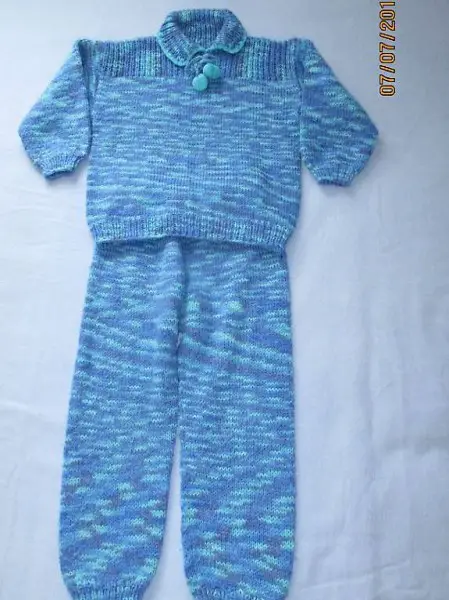 BOY- HANDGESTRICKTER PULLOVER & SWEATHOSE Gr.98-104