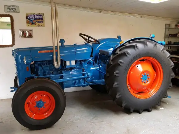 schlepper fordson - dexta