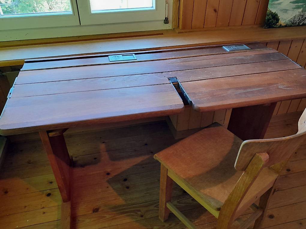 antiker Schülerpult / Schulbank