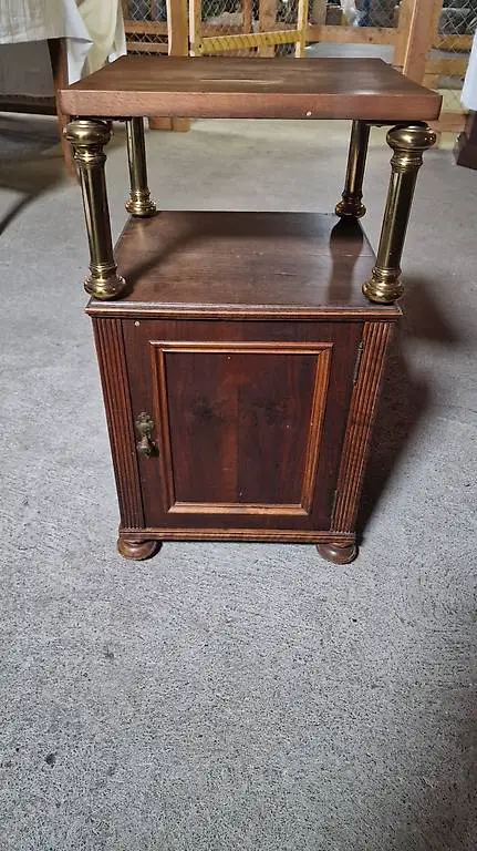 Nachttisch alt Vintage