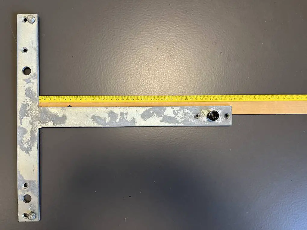 Geldspielautomaten Aufhängevorrichtung