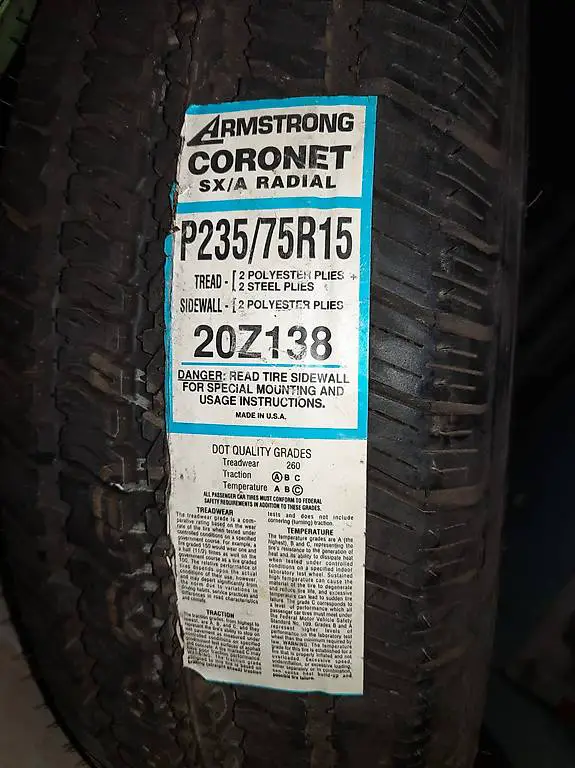 Pneu 235 75 15, = NEU weisswand, nur 1 stk