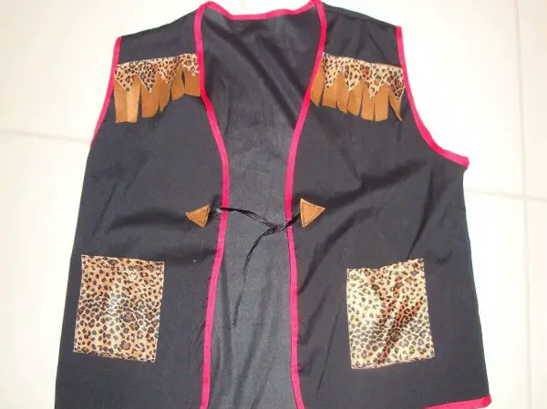 K..3) Kindergilet Gr. L