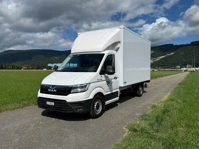 MAN, TGE 3.160, Kunststoffkoffer