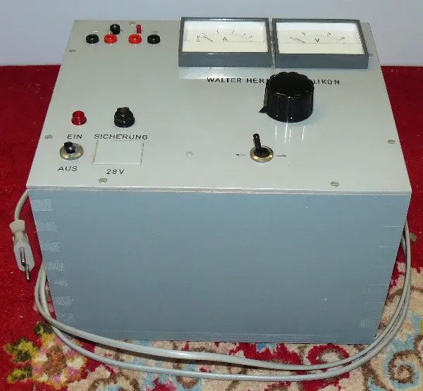Trafo/Netzgerät 28V Walter Hermann Dällikon
