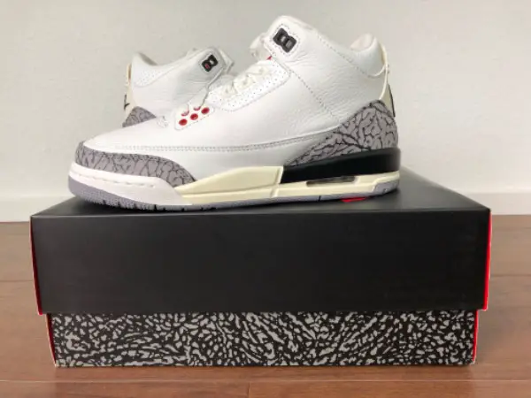 Nike Air Jordan 3 White Cement 38