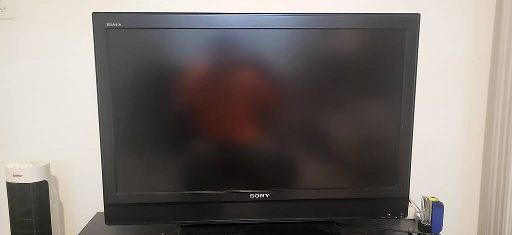 37 Zoll Fernseher zu verschenken