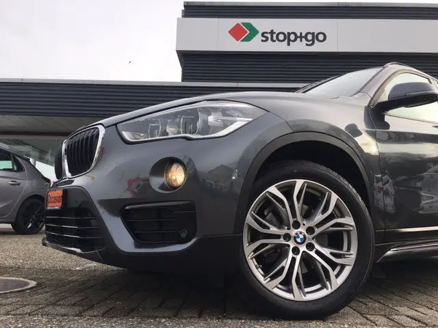 BMW X1 18d xDrive SAG *Sport Line*
