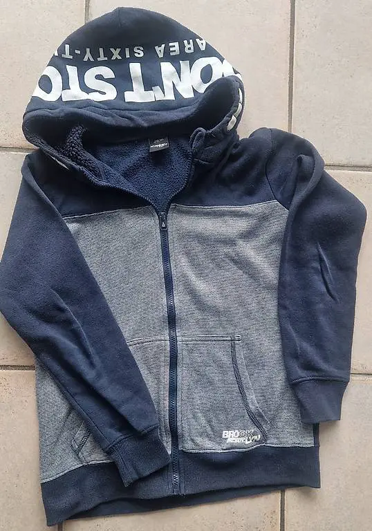 Kapuzzenpulli 146/152