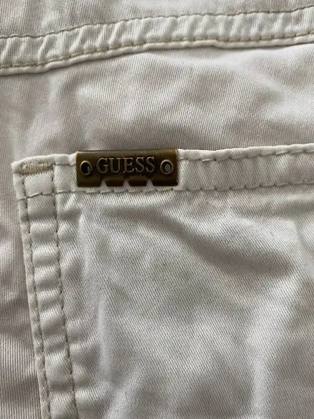 Guess Hose gr. 29 ( 40 )