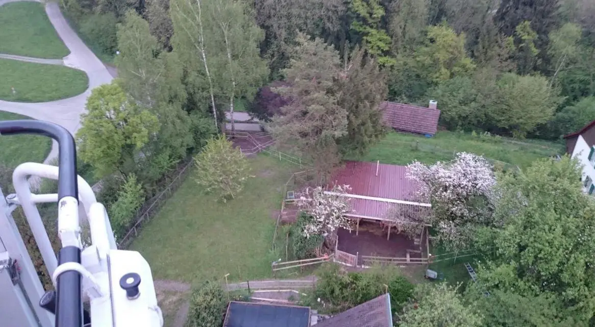 Offenstall für Kleinpferde zu vermieten, Platz für bis zu 4 Pferde ?