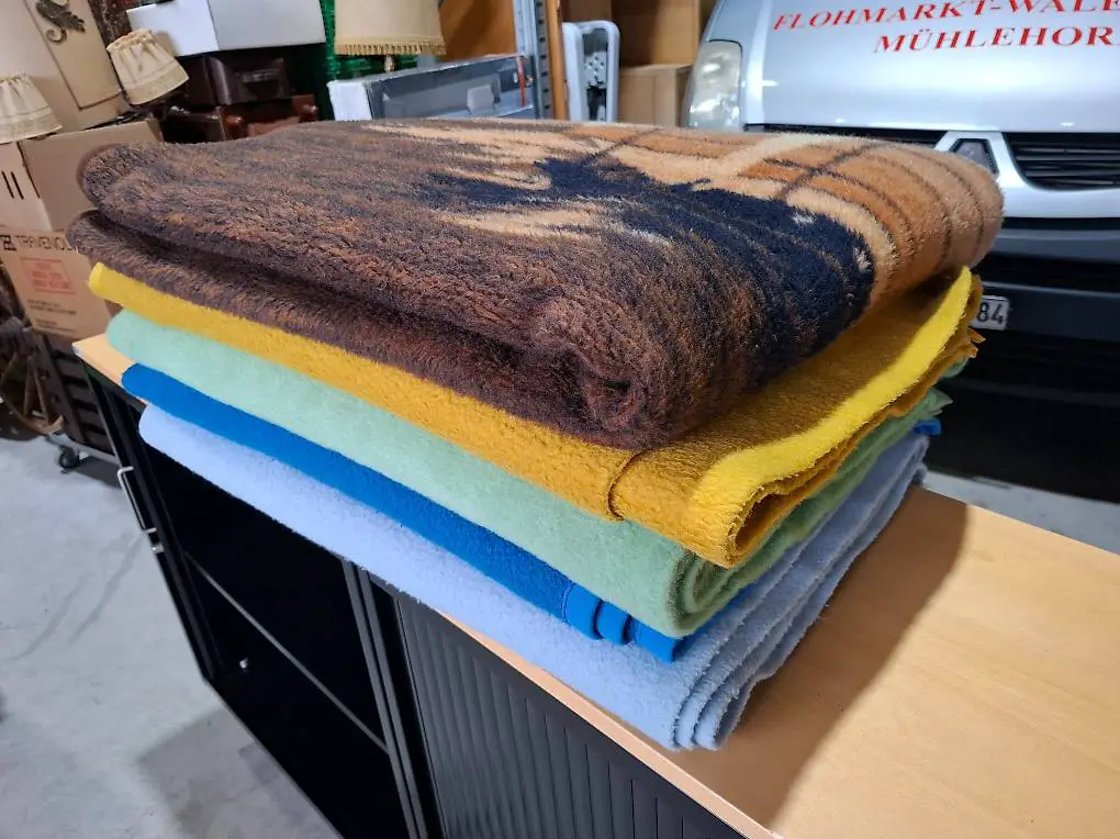 5 StK Wolldecken Umzugs - Decken