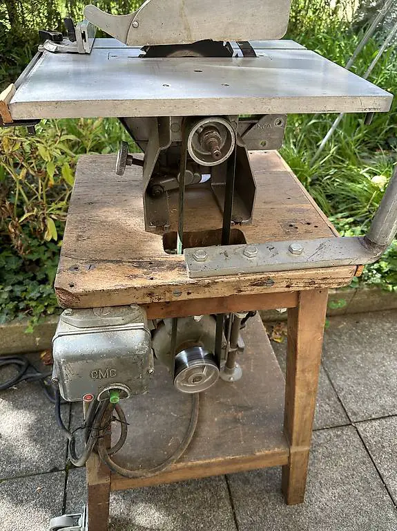 Inca Kreissäge mit Holz Unterbau