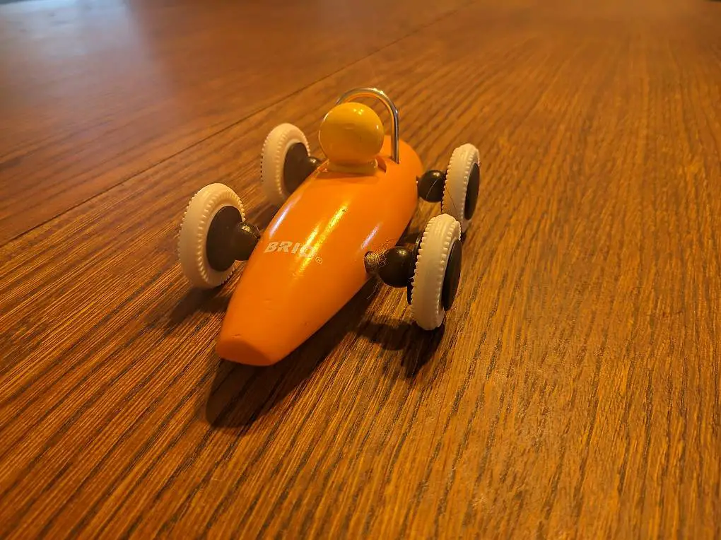 Brio Rennauto aus Holz