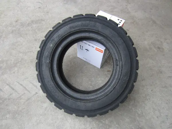 Stapplerreifen 7.00-15 Occasion