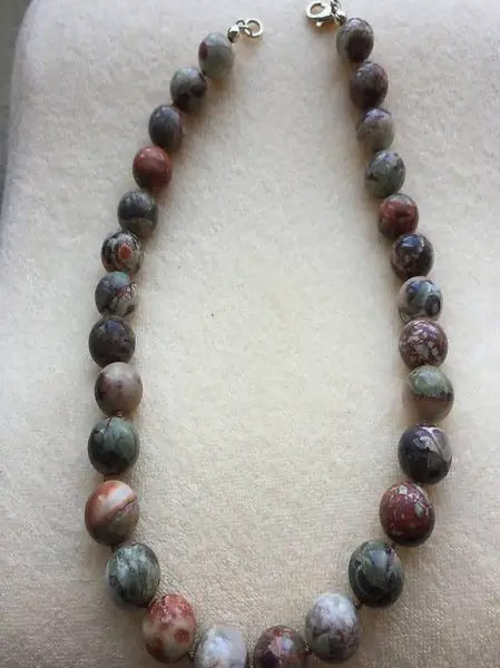 Achat - Kette Edelstein Mineralien Schmuck Steine Basel