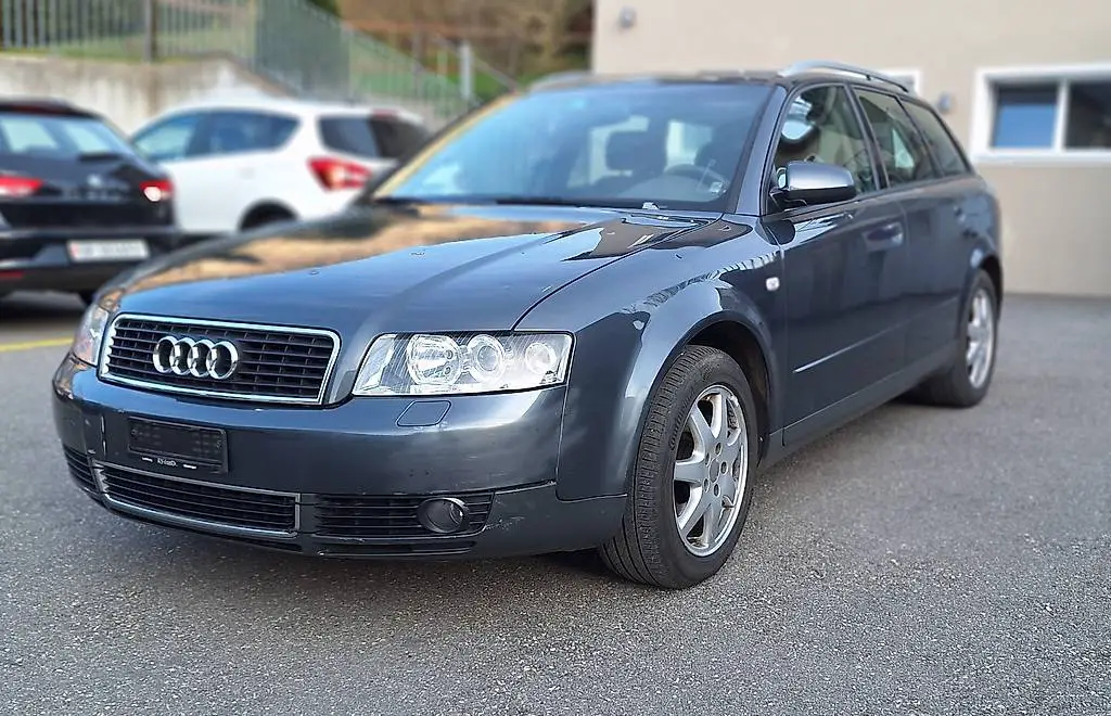 Audi A4 2.5 tdi quattro