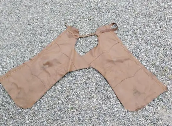 Glattleder Reitchaps Western zu verkaufen