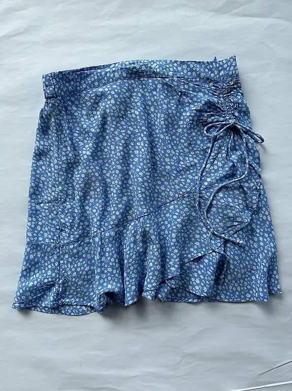 Sommerrock / Röckli / 38 / geblumt