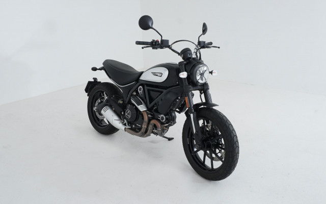 DUCATI Scrambler 803 Icon Dark