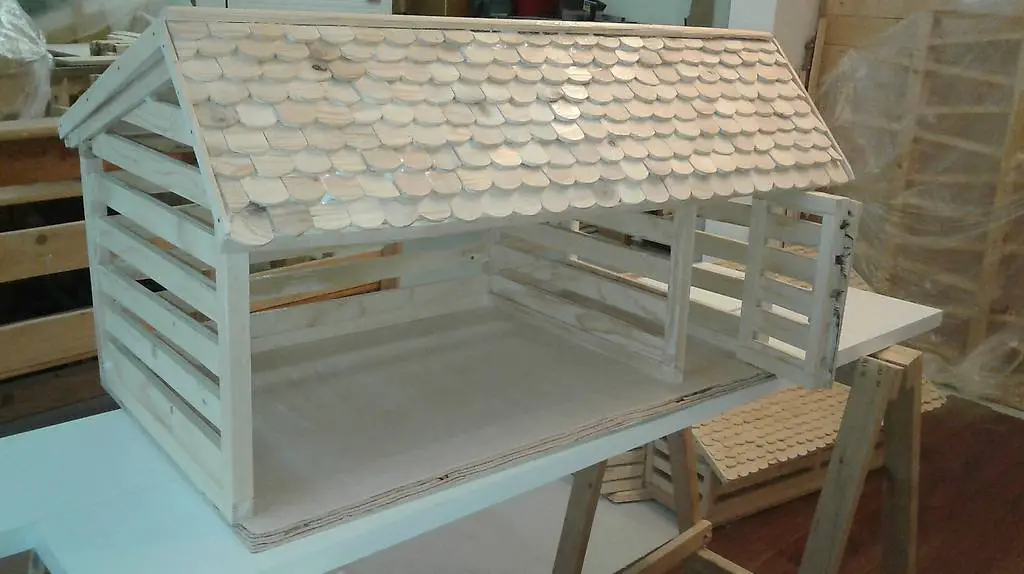 Wagenschopf mit Abstellraum