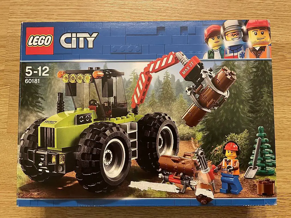 LEGO City 60181 - Forsttraktor