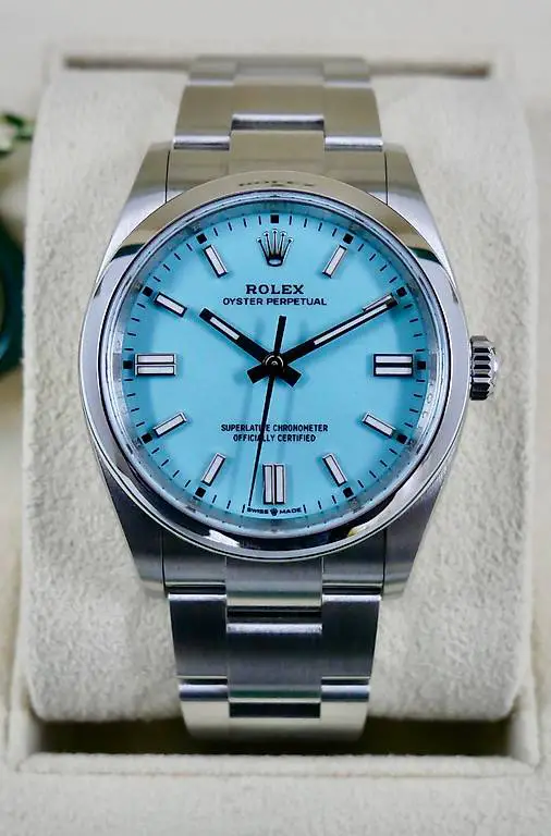 Rolex Oyster Perpetual 36 126000 von 10/2024 NEUWERTIG