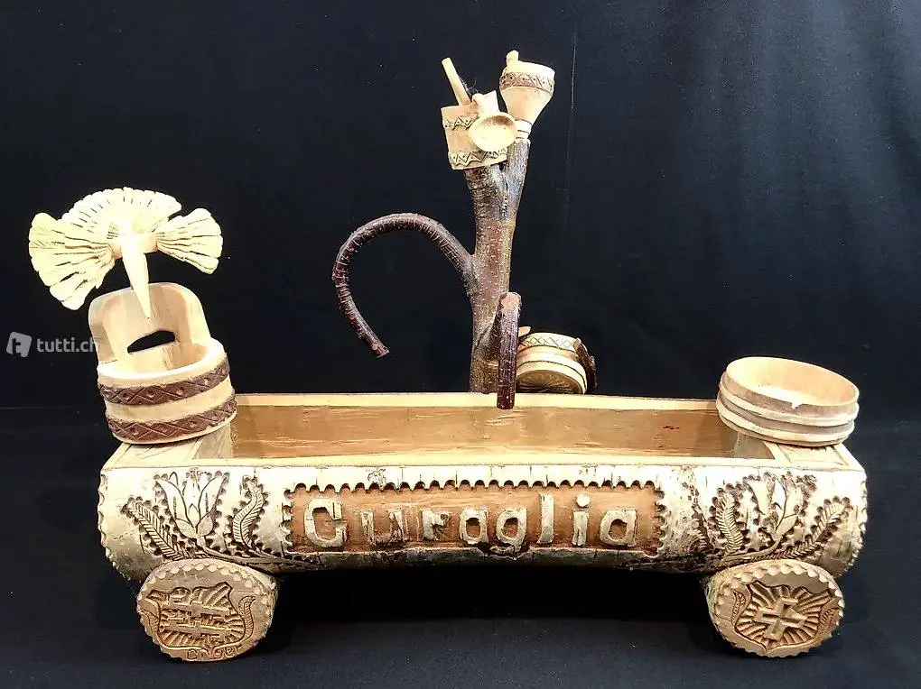  Handgefertigter Brunnen aus Holz