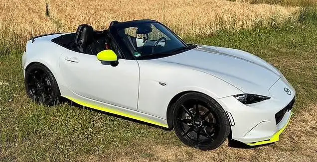 Mazda MX-5 2.0 Revolution