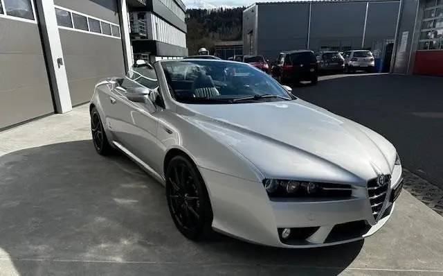 alfa romeo spider 2.2 jts