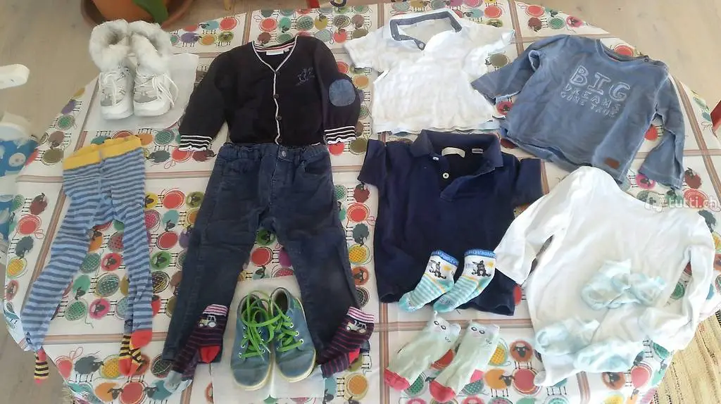 Kinderkleider Frühling/Herbst, Kleiderpaket Grösse 74 bis 86