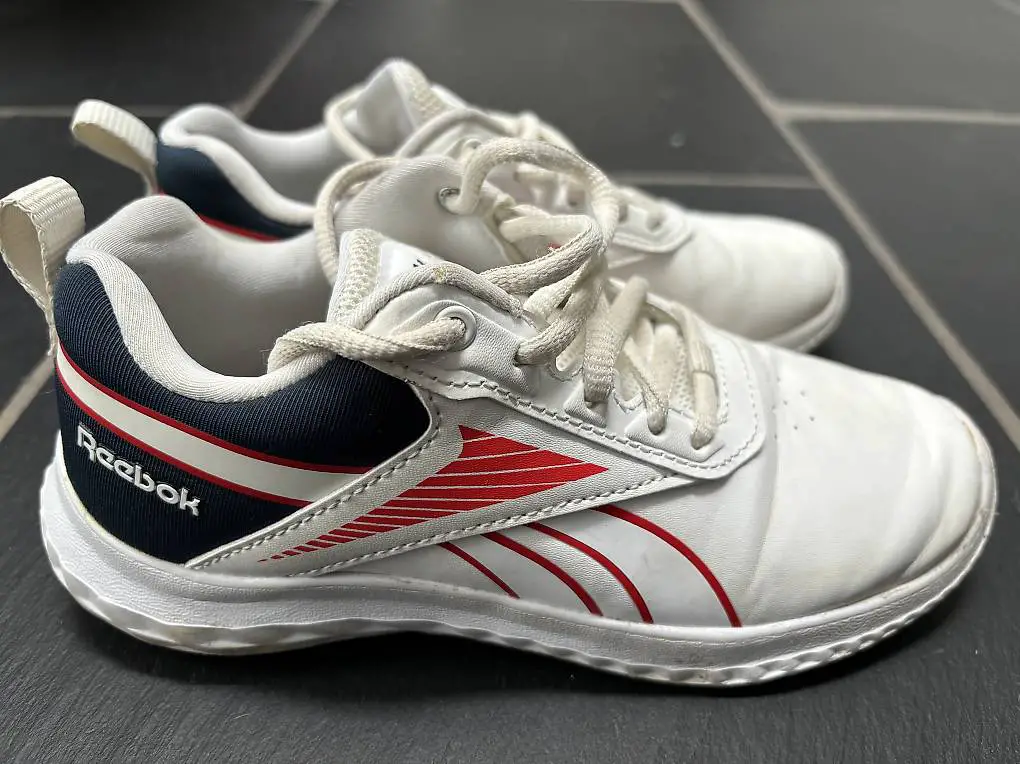 Sportschuhe/Turnschuhe gr.31