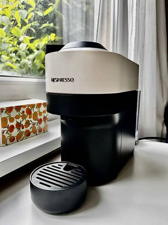 Kapselmaschine Nespresso VERTUO POP